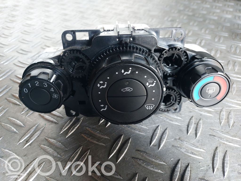 Ford Fiesta Climate control unit 