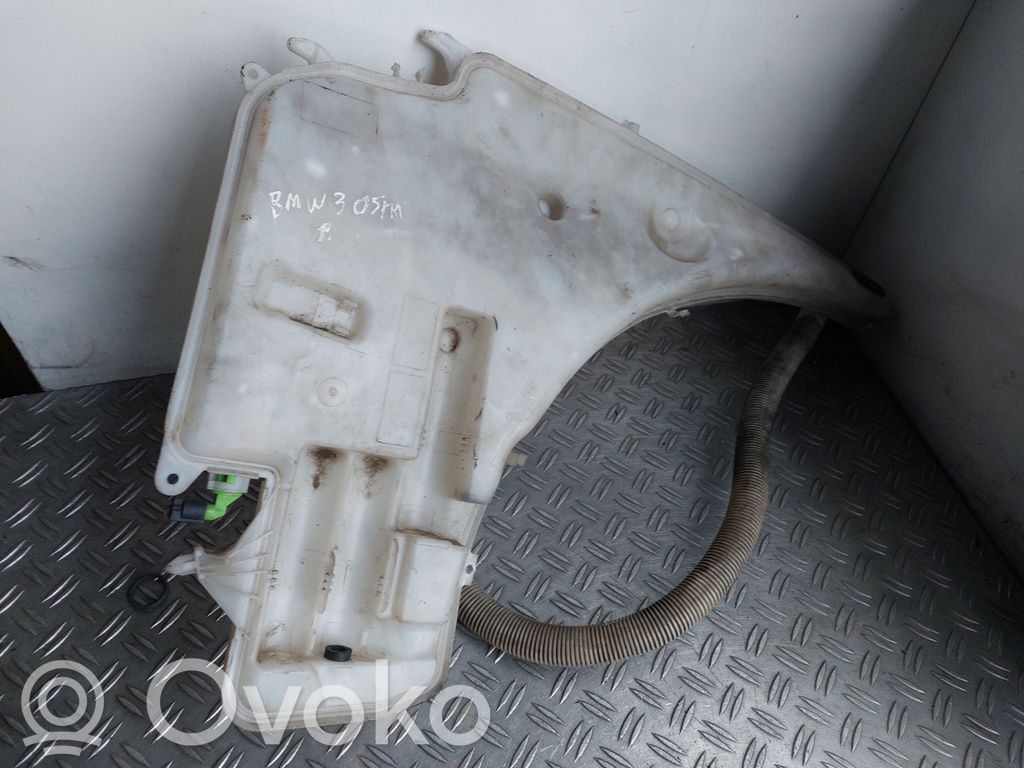 BMW 3 E90 E91 Langų skysčio bakelis 