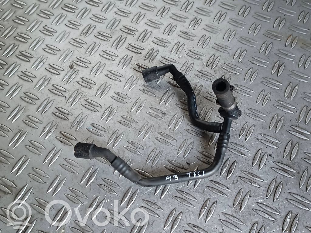 Audi A3 S3 8P Przewód / Wąż podciśnienia 