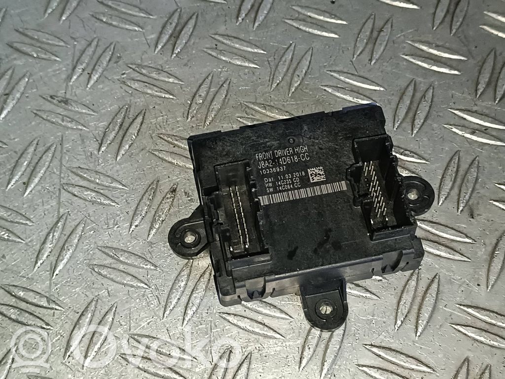 Land Rover Range Rover Velar Door control unit/module 