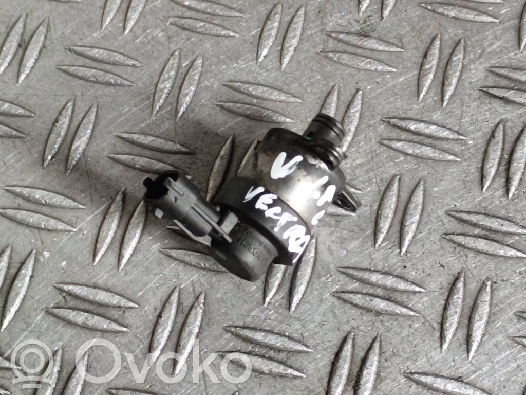 Regulator ciśnienia paliwa   928400651,34589