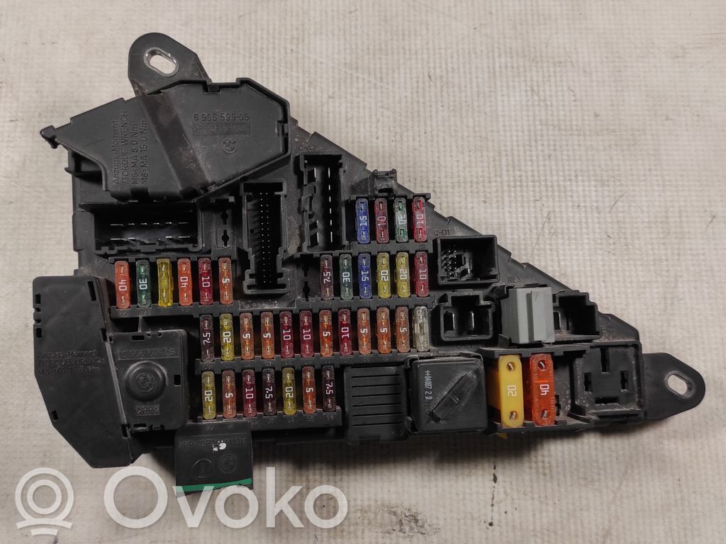 BMW 5 E60 E61 Sulakemoduuli 