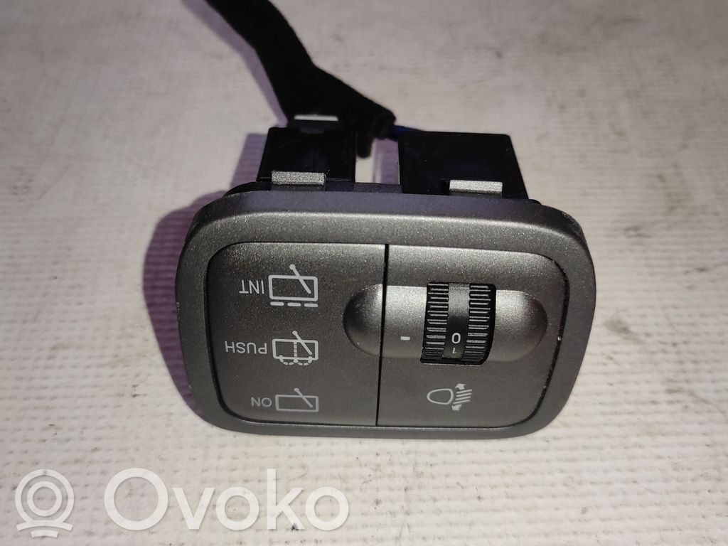 Hyundai Accent Light switch 