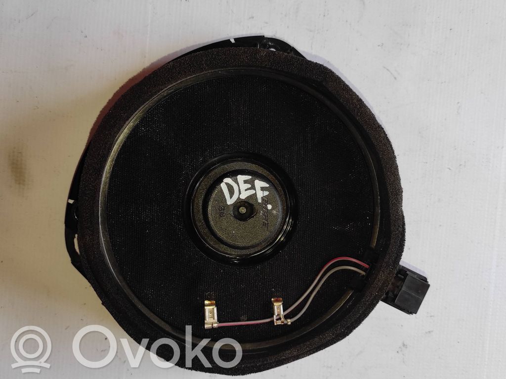 Audi A8 S8 D3 4E Haut-parleur de porte avant 