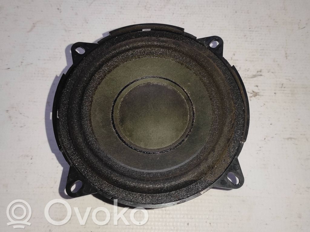 Renault Clio II Garsiakalbis (-iai) priekinėse duryse 