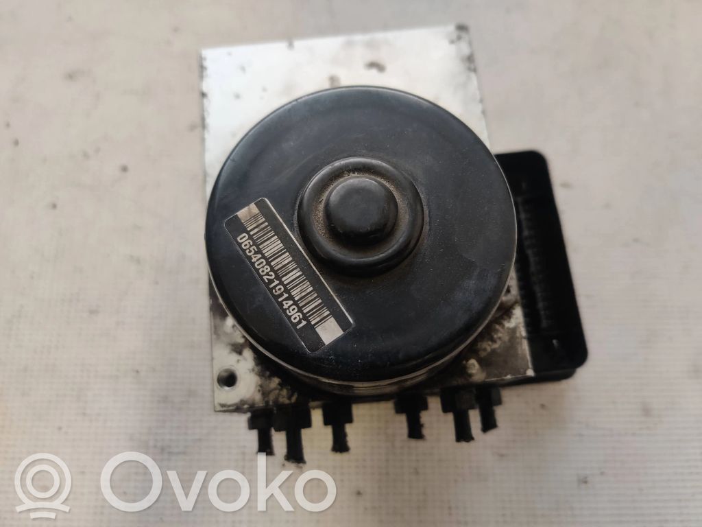 Volkswagen Transporter - Caravelle T5 ABS Pump 