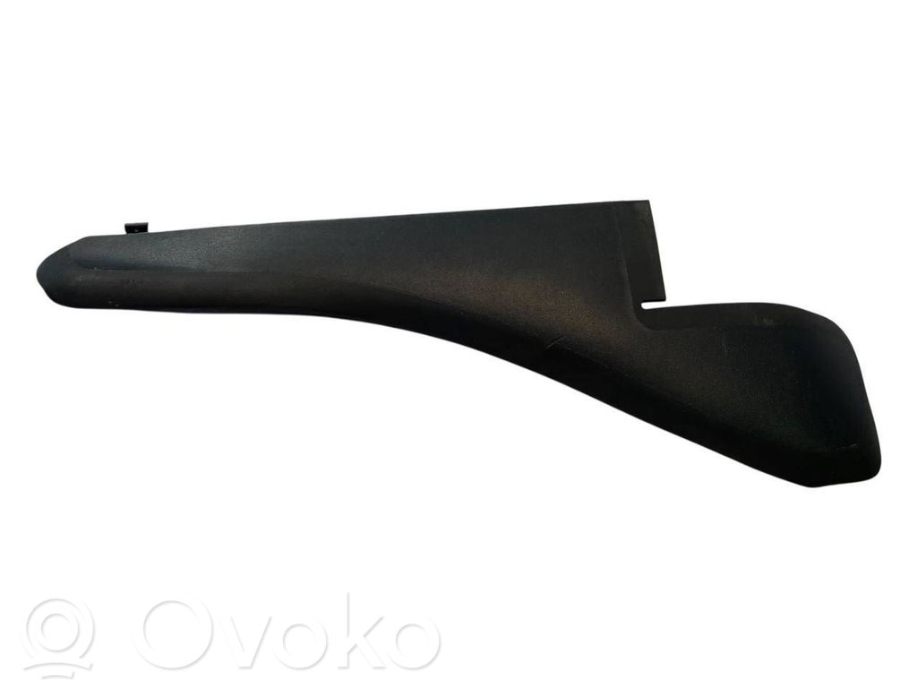 Moldura del limpia   668110012R