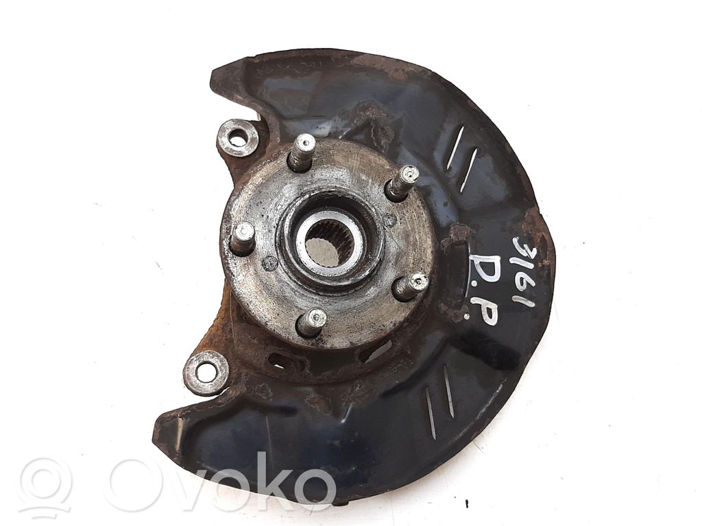 Front wheel hub