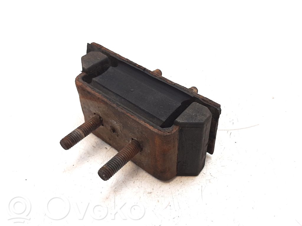 Iveco Daily 35 - 40.10 Engine mount bracket 
