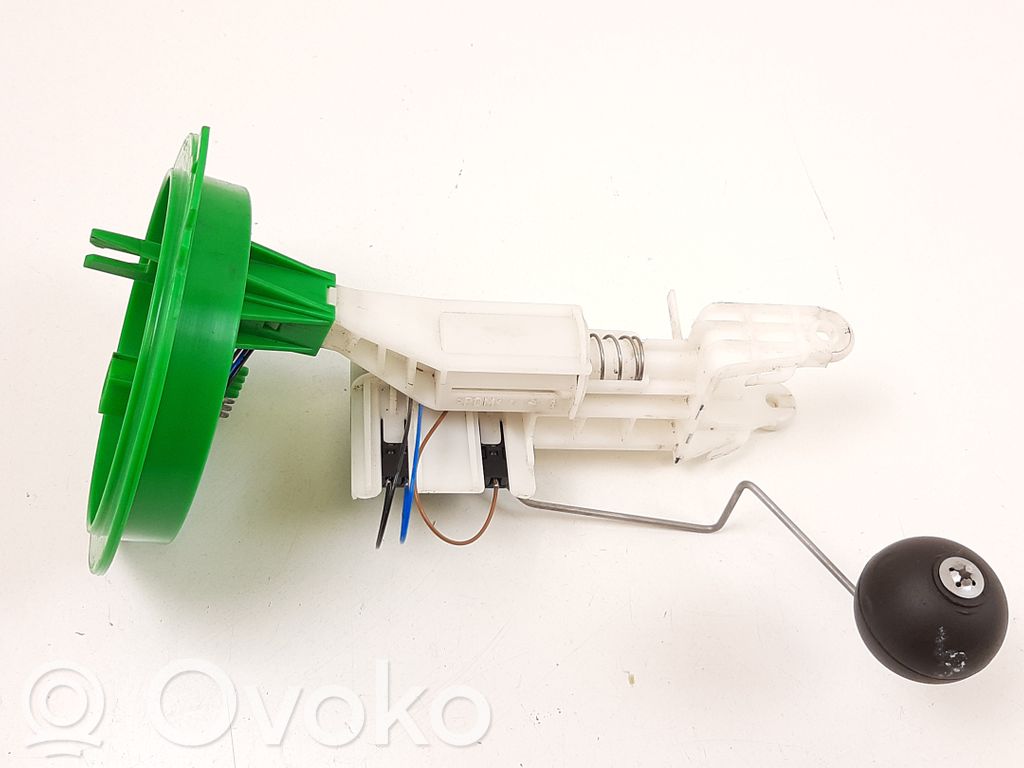Volkswagen PASSAT B7 Sensor de nivel de combustible 