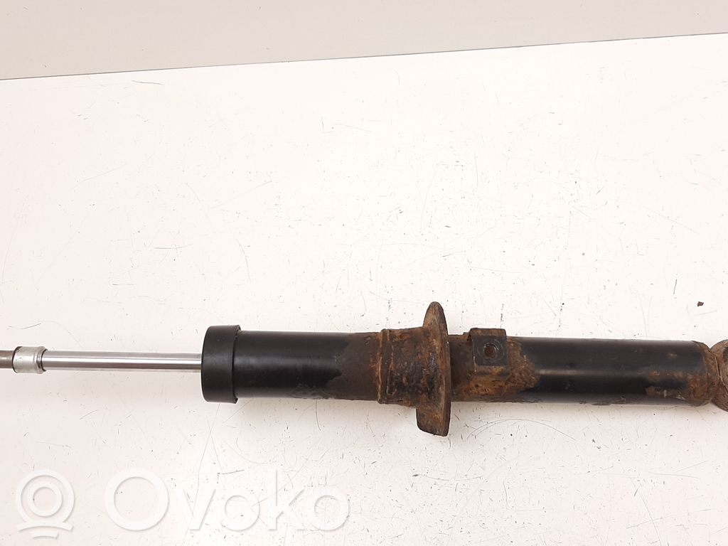 KIA Sorento Amortyzator przedni 