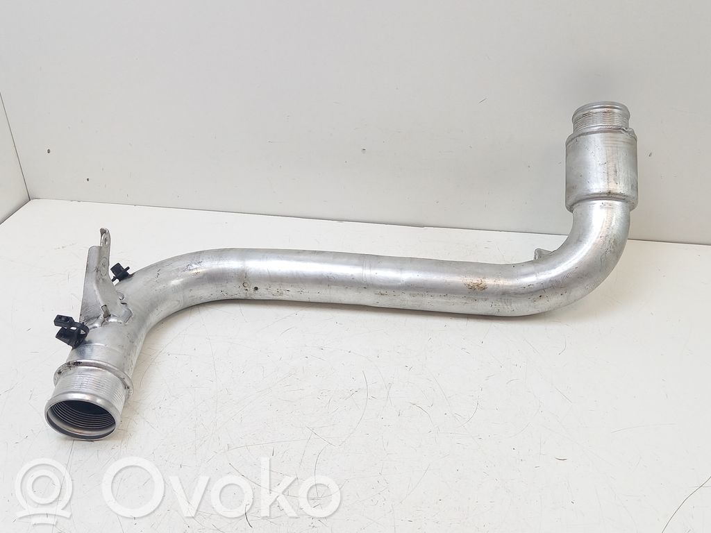 Porsche Macan (95B) Intercooler hose/pipe 
