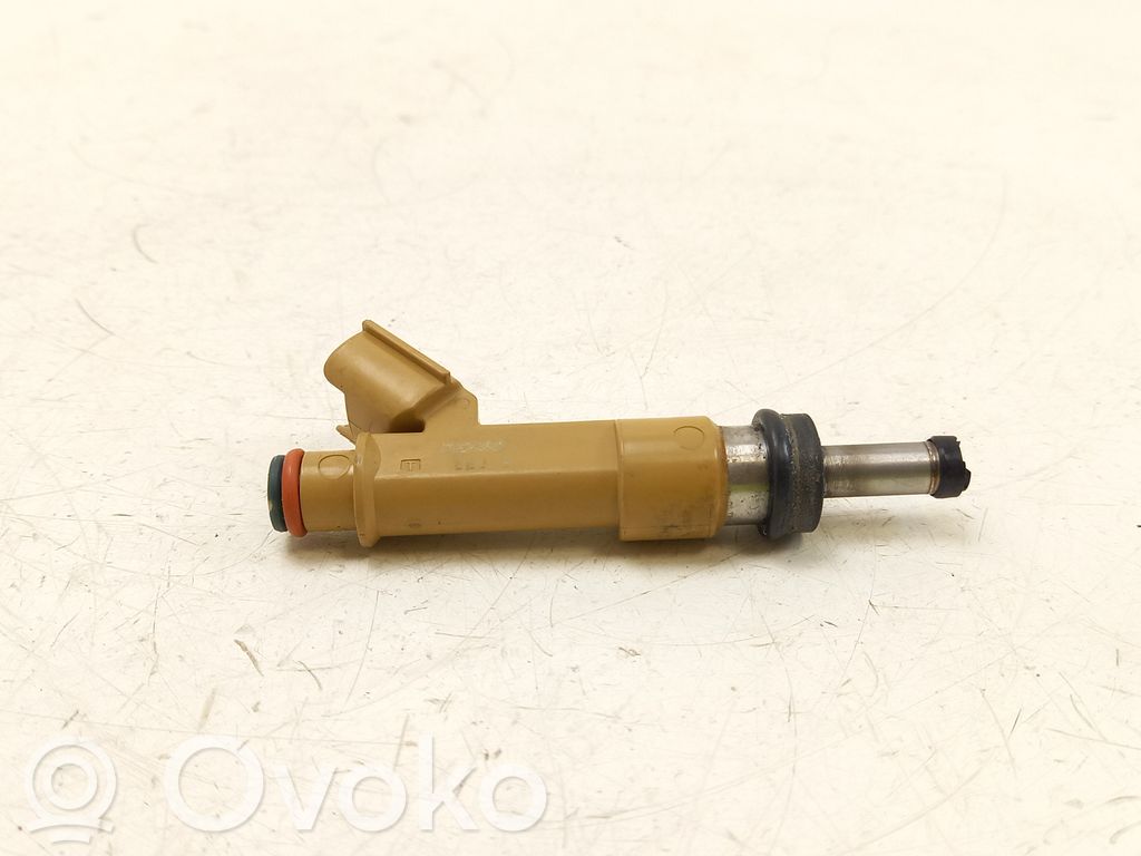 Toyota Auris E180 Inyector de combustible 