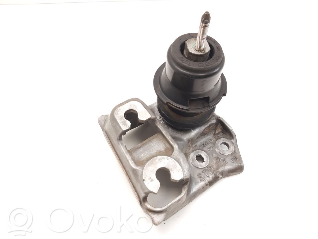 Subaru Legacy Engine mount bracket 