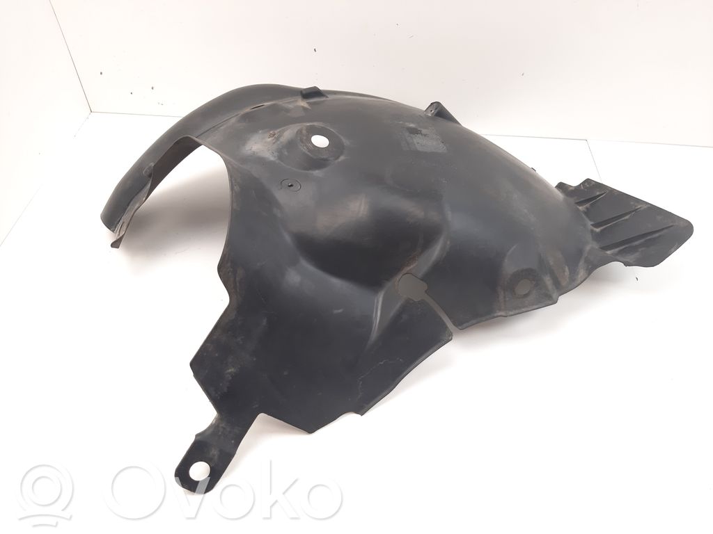 Renault Clio III Revestimientos de la aleta antisalpicaduras delanteros 