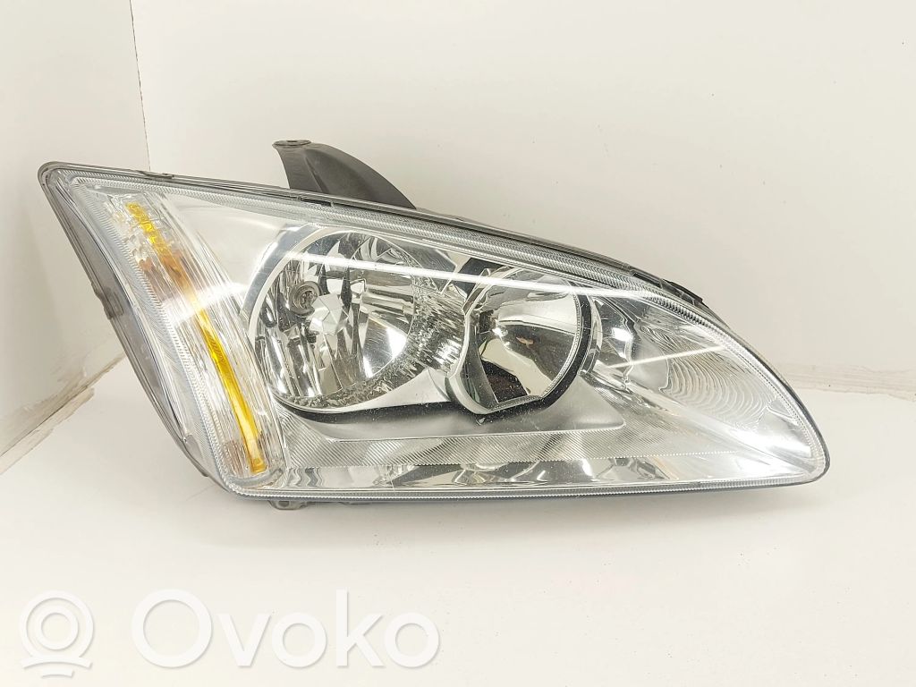 Ford Focus Headlight/headlamp 