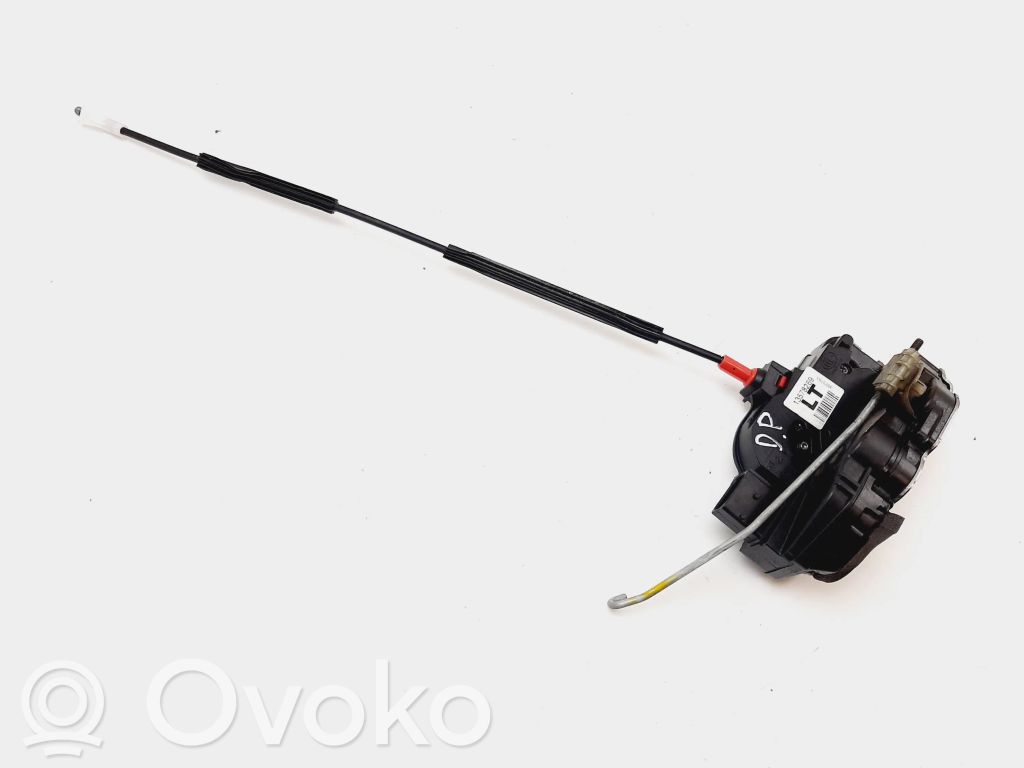 Chevrolet Orlando Front door lock 