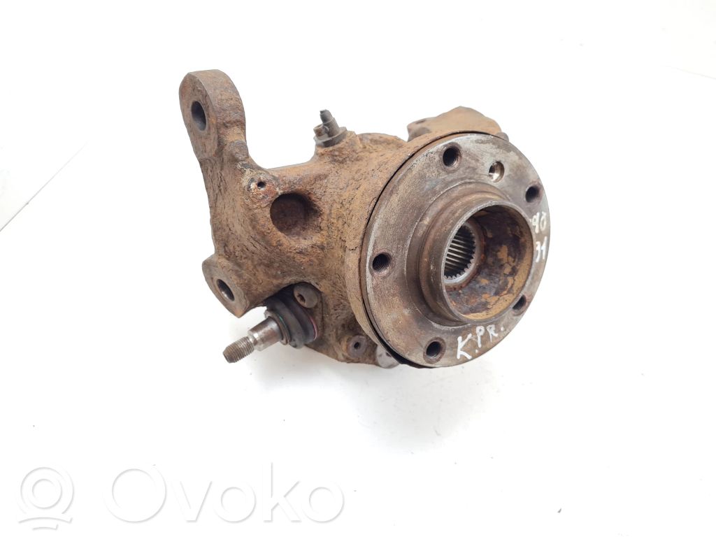 Cubo de rueda delantera   6768995