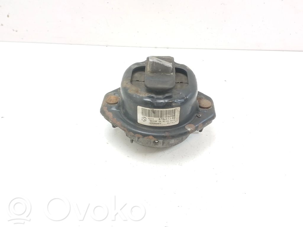 BMW 7 E65 E66 Engine mount bracket 