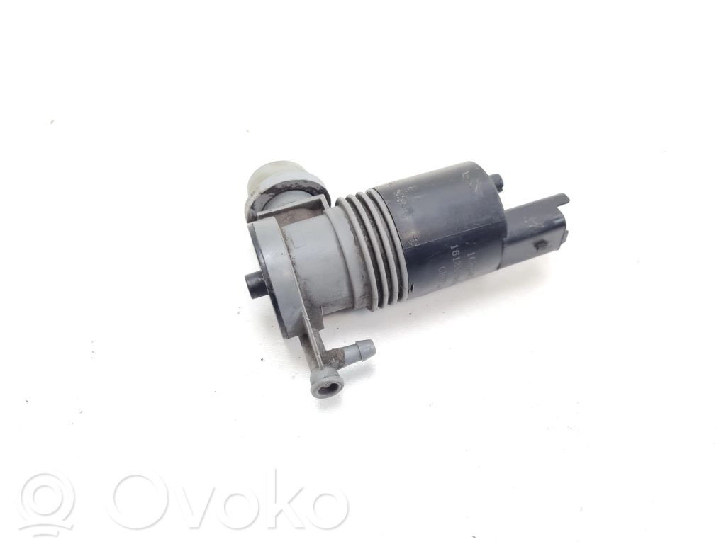 Renault Trafic III (X82) Windscreen/windshield washer pump 