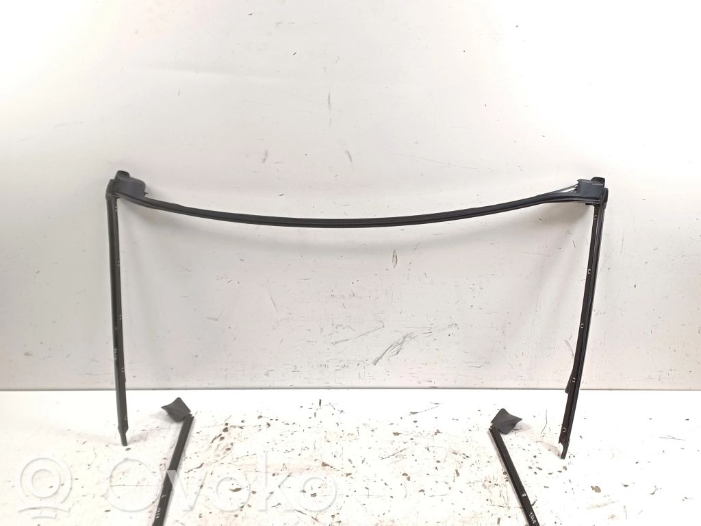 BMW 1 E82 E88 Windshield trim 