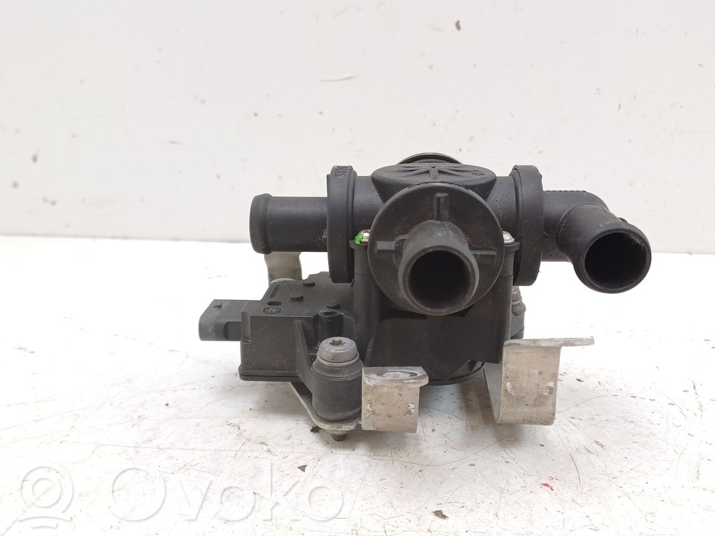 Porsche Taycan 9J1 Electric auxiliary coolant/water pump 