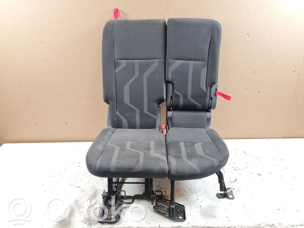 Ford Transit -  Tourneo Connect Kaksoisetuistuin 