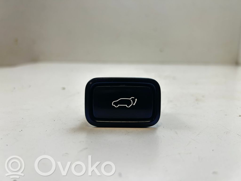 KIA Optima Tailgate/boot open switch button 