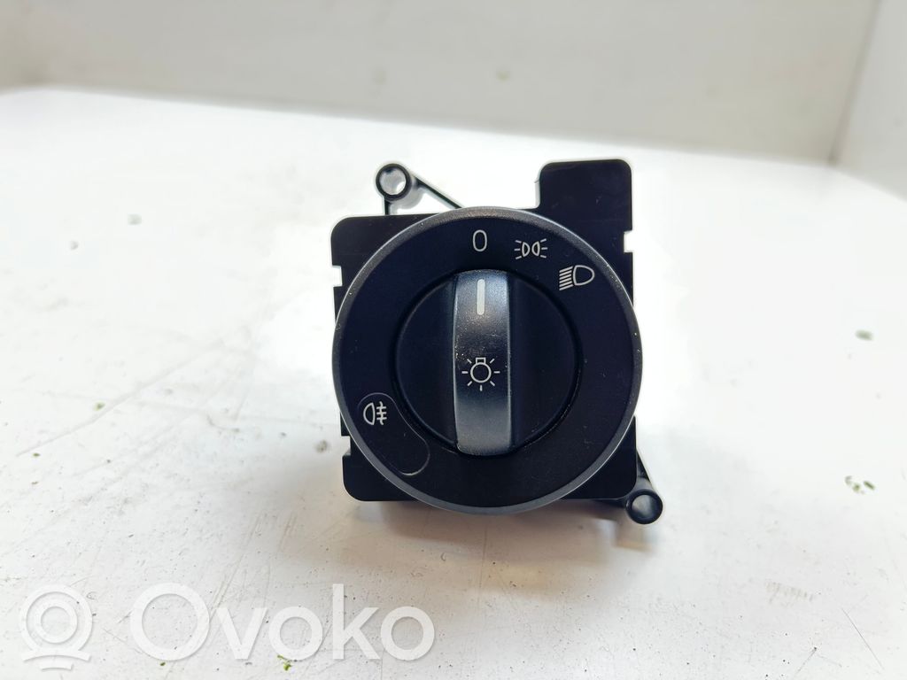 Volkswagen Crafter Light switch 