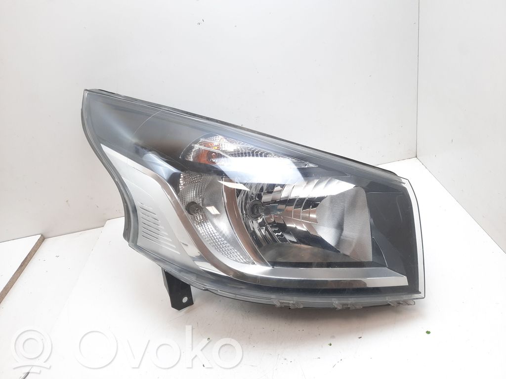 Renault Trafic III (X82) Far 