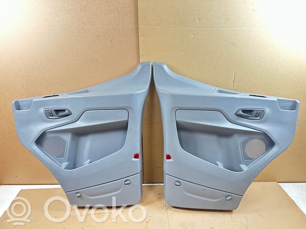 Ford Transit Etuoven verhoilu 