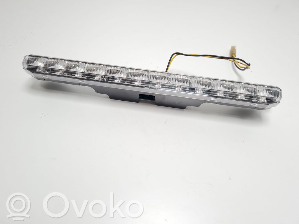 Subaru Forester SG Third/center stoplight 