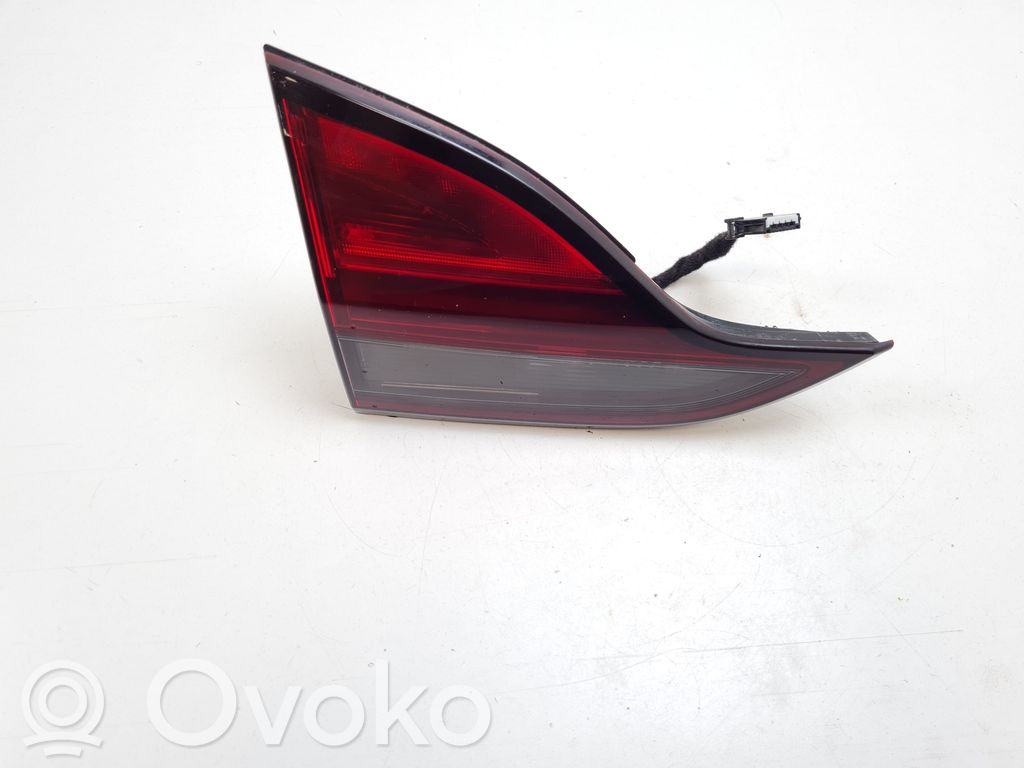 Opel Zafira C Lampy tylnej klapy bagażnika 