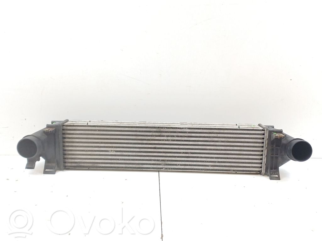 Volvo V70 Interkūlerio radiatorius 