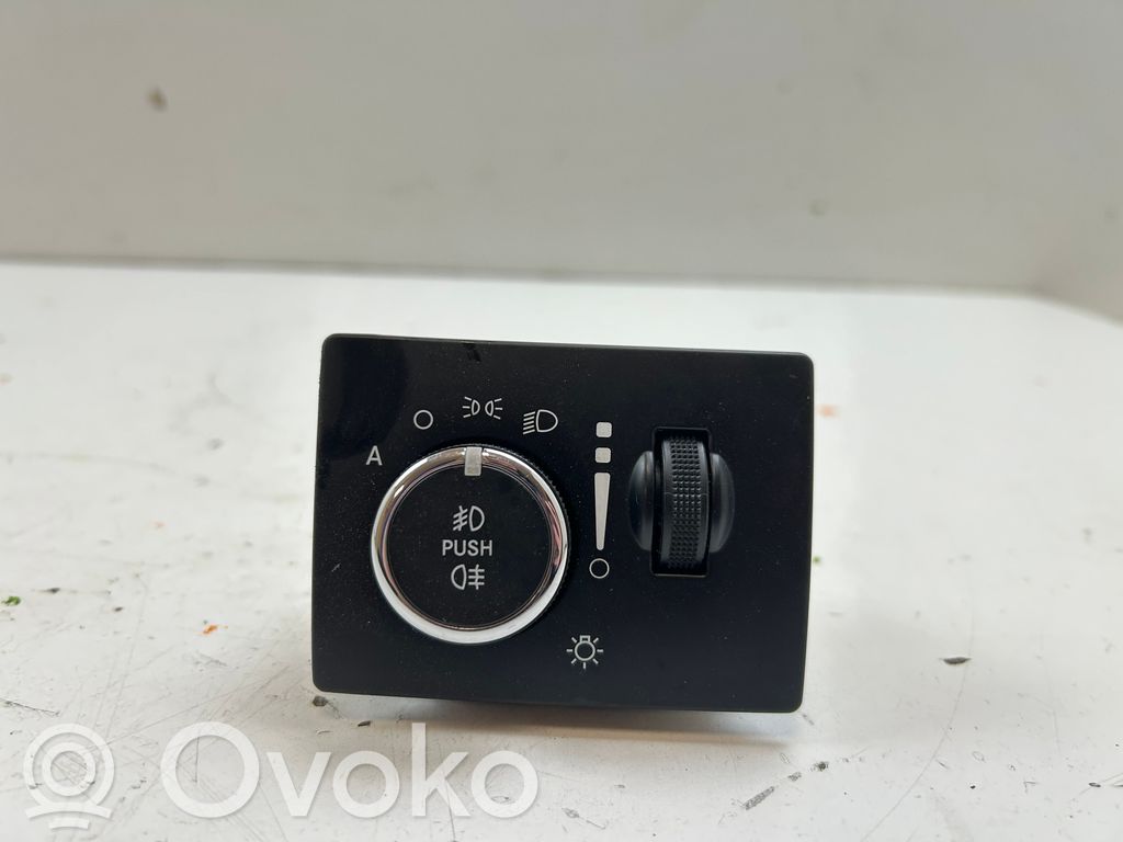 Jeep Grand Cherokee Light switch 
