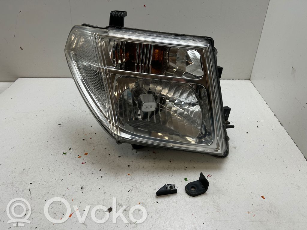 Nissan Navara D40 Scheinwerfer 