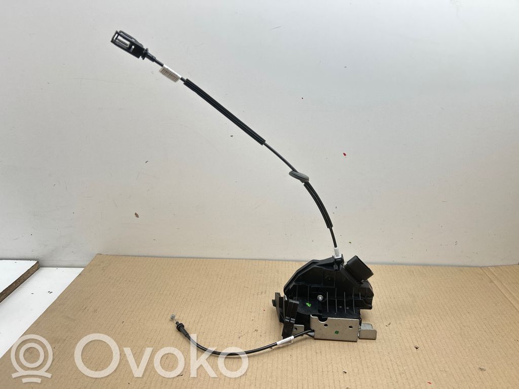 Ford Transit Priekšpusē slēdzene 