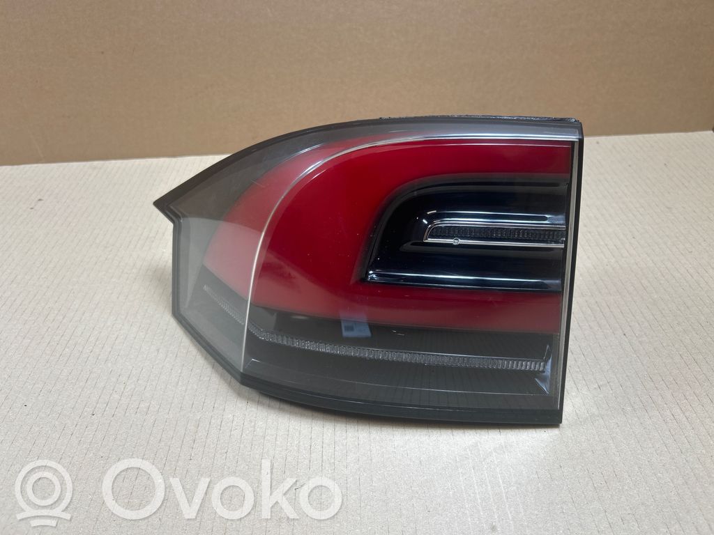 Tesla Model X Rear/tail lights 