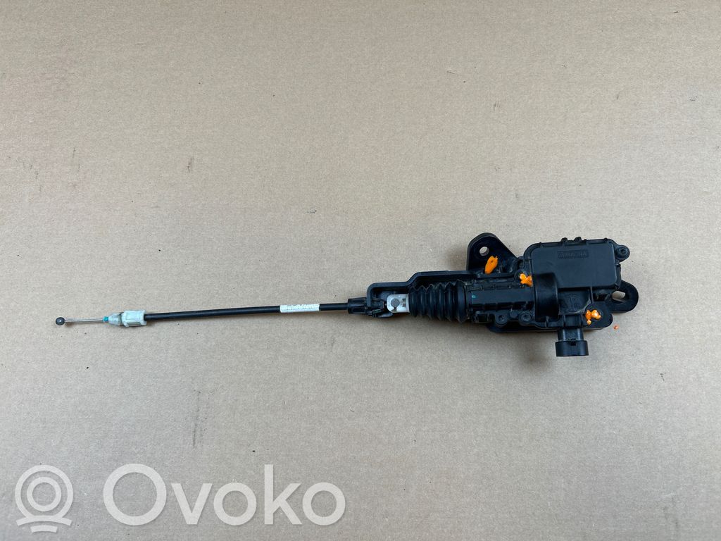 Tesla Model Y Spyna variklio dangčio 