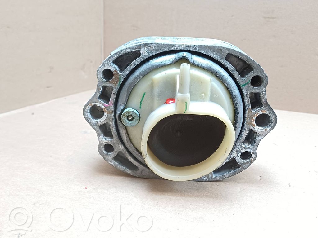 BMW X5 F15 Engine mount bracket 