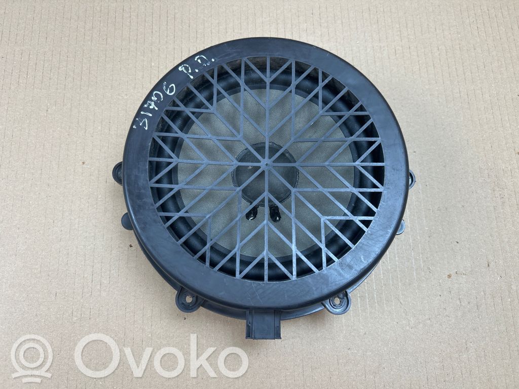 Porsche Cayenne (92A) Front door speaker 