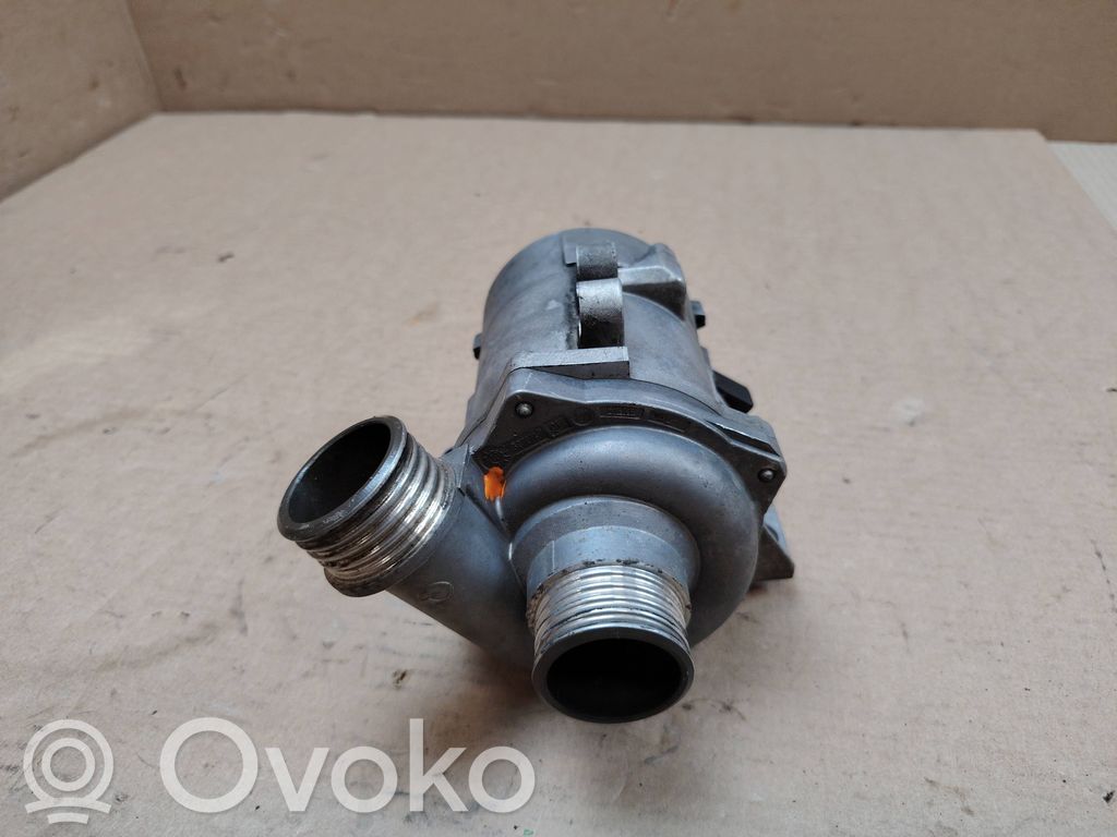 BMW 5 E60 E61 Pompe de circulation d'eau 