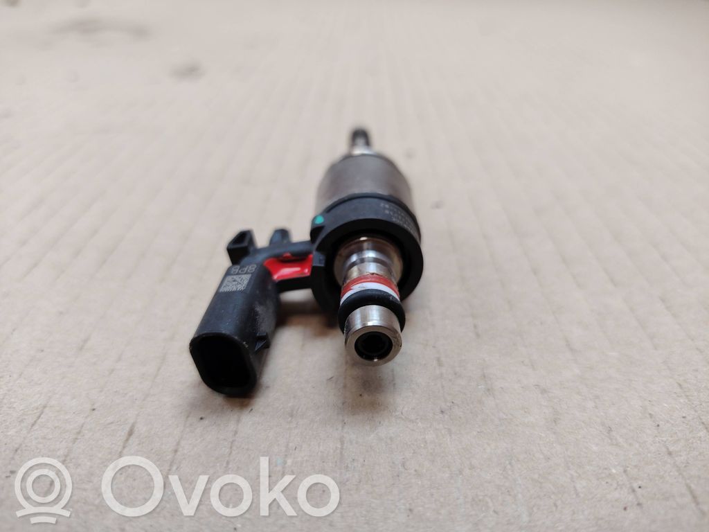 Volkswagen Golf VII Inyector de combustible 