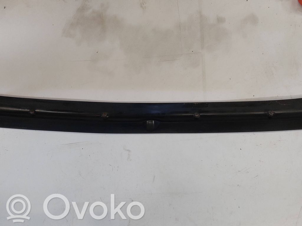 BMW 5 E28 Spojler klapy tylnej / bagażnika 