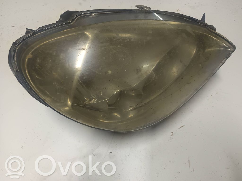 Citroen Xsara Lampa przednia 