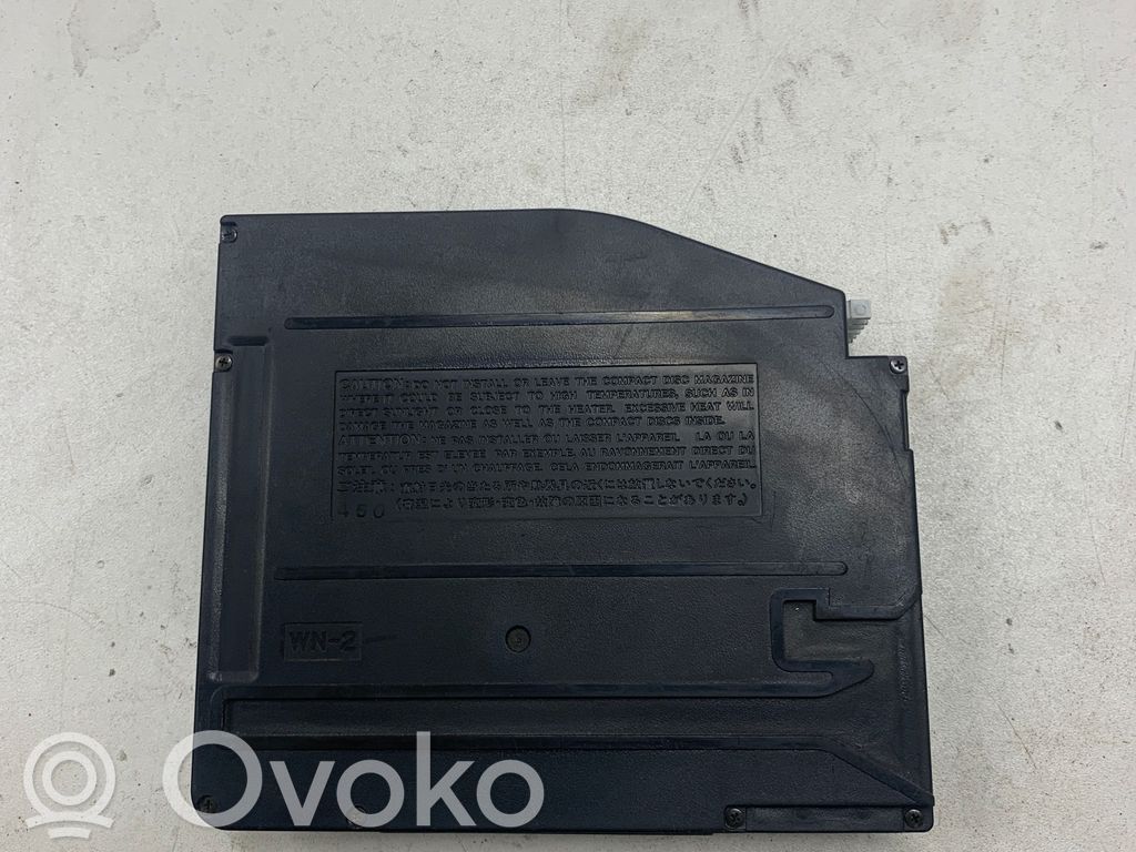 CD/DVD keitiklis   CAA355