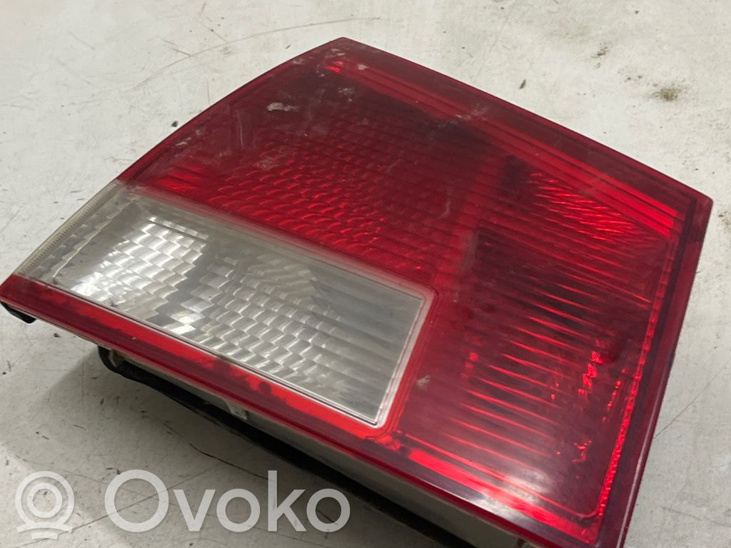 Opel Vectra C Lampy tylnej klapy bagażnika 