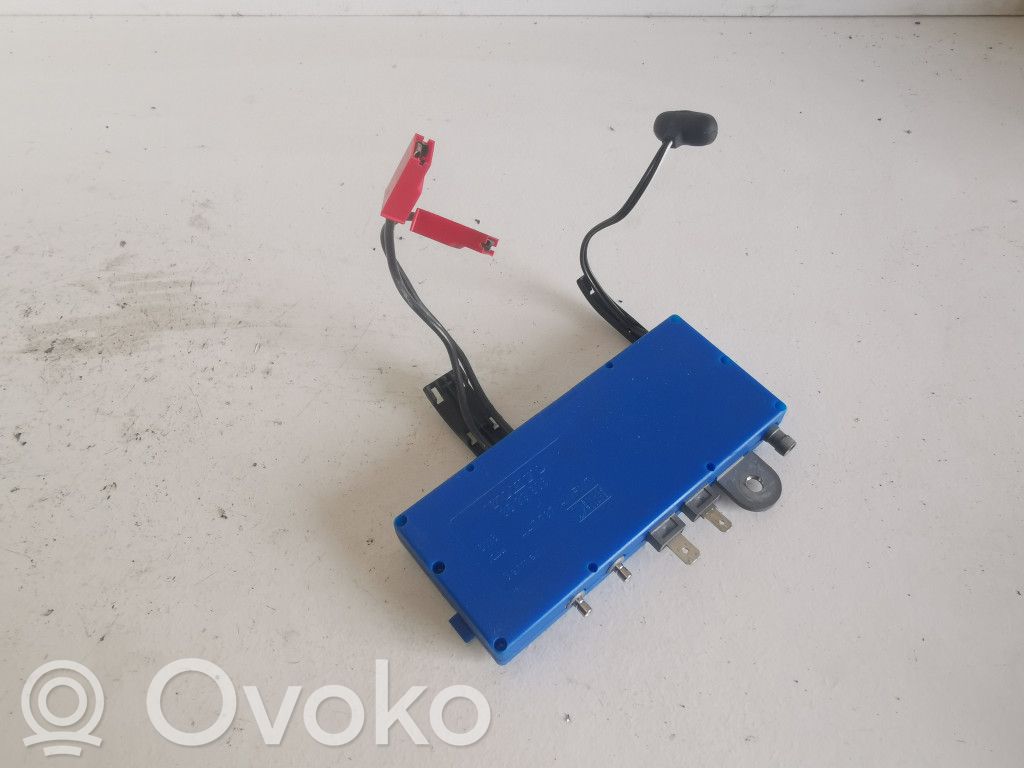 Volvo S80 Antenos stiprintuvas 