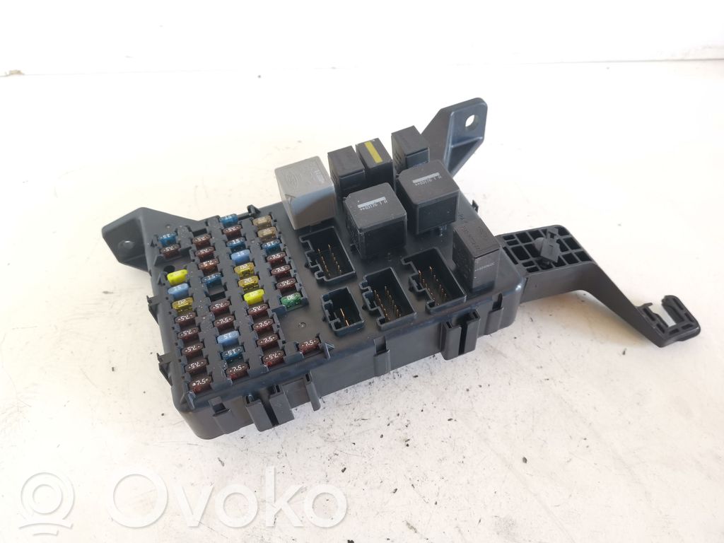 Ford Mondeo Mk III Sulakemoduuli 
