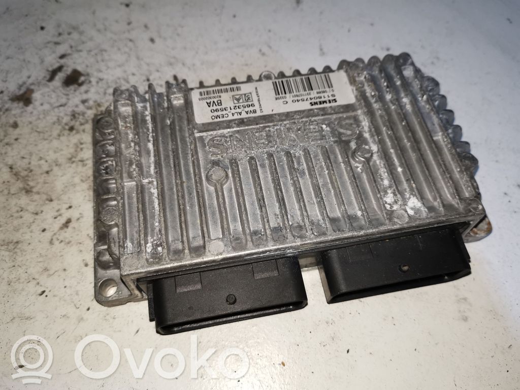 Peugeot 807 Engine control unit/module 